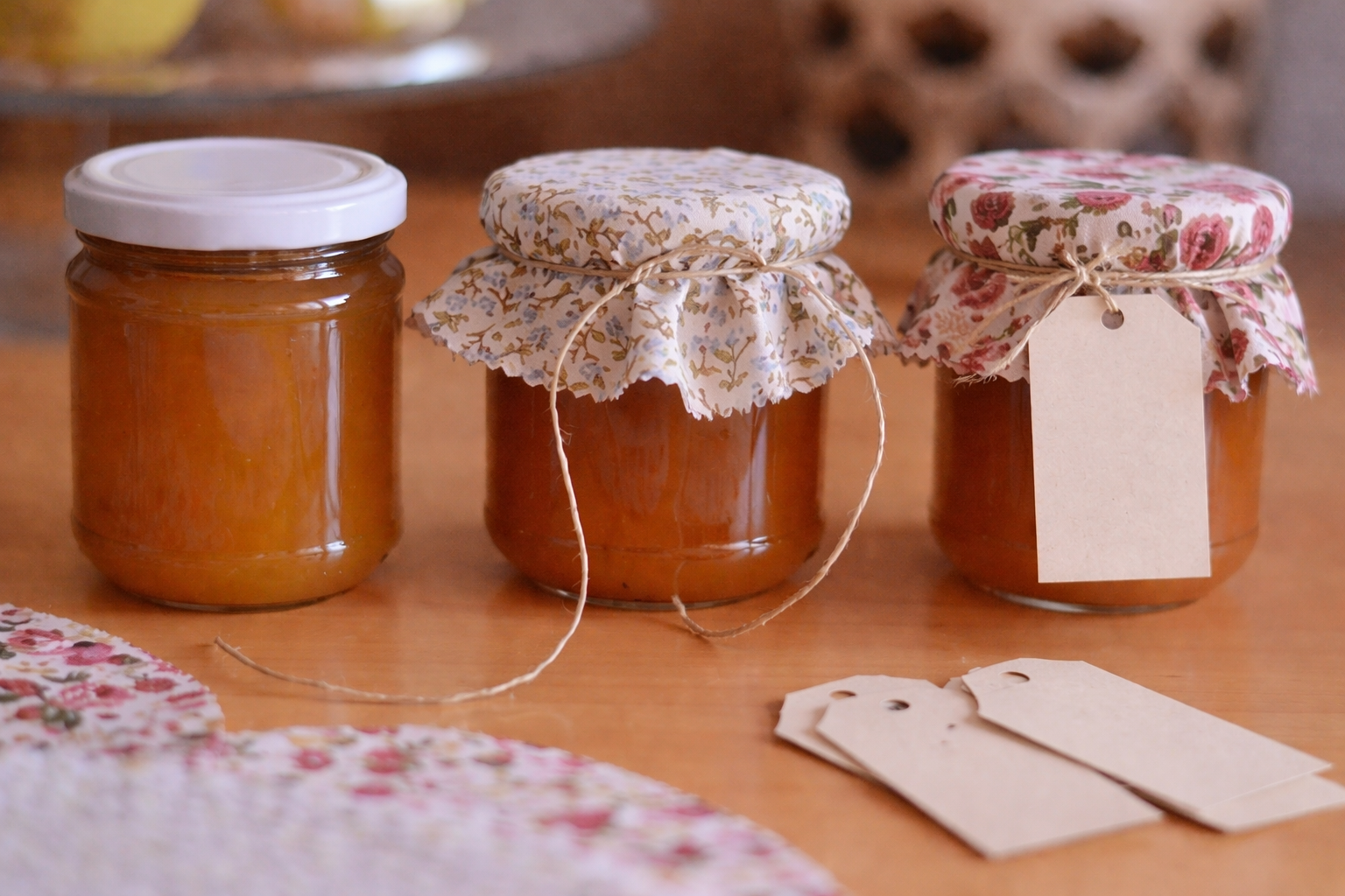 Decoración con tarros de miel 16